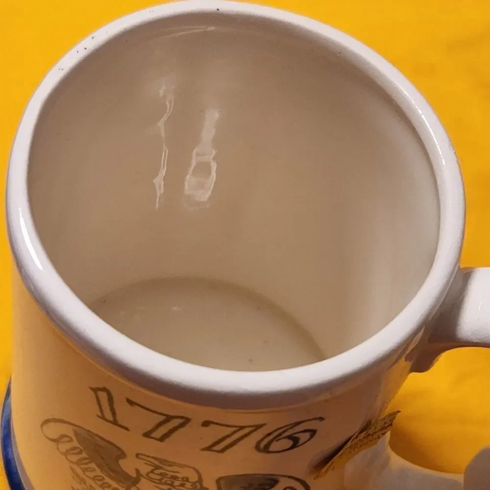 Vintage poppytrail CA pottery mug